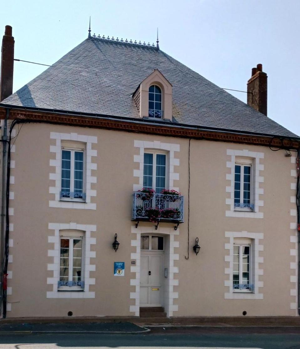 Le Griffon 1855 Otel Saint-Laurent-Des-Autels Dış mekan fotoğraf